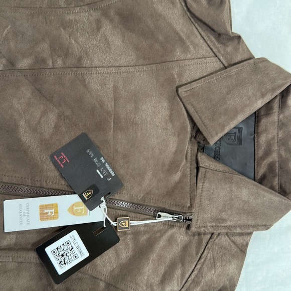 Women’s F collection jacket - Picture 2 of 4